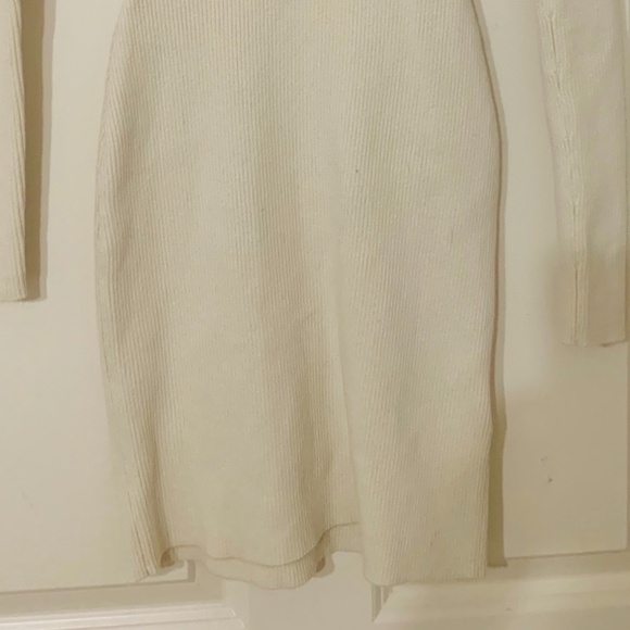 ❤️FLASH SALE Abercrombie Ribbed  Sweater Dress Mini - Picture 2 of 3
